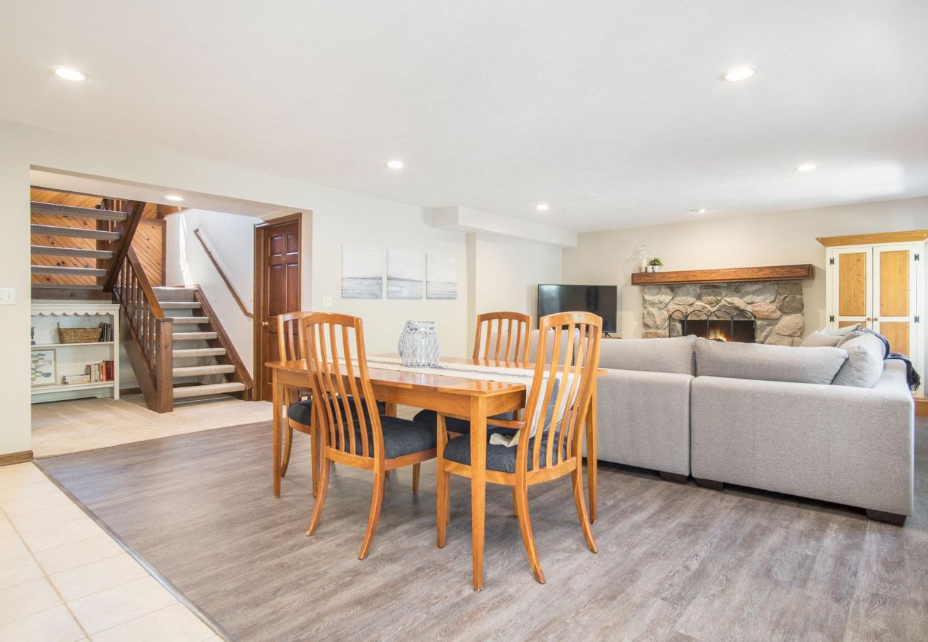 Dining area on lower level with side porch access 